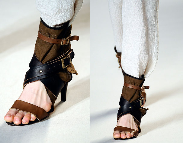 Chloé_Multi-strap leather and canvas sandals9 Сандалии из брезента и кожи от Chloé