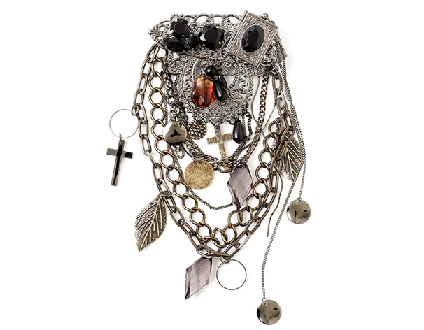 Cara Accessories 'Selective Maja' Pin